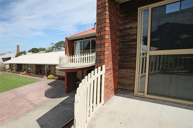 Apollo Bay Backpackers Lodge Exterior photo